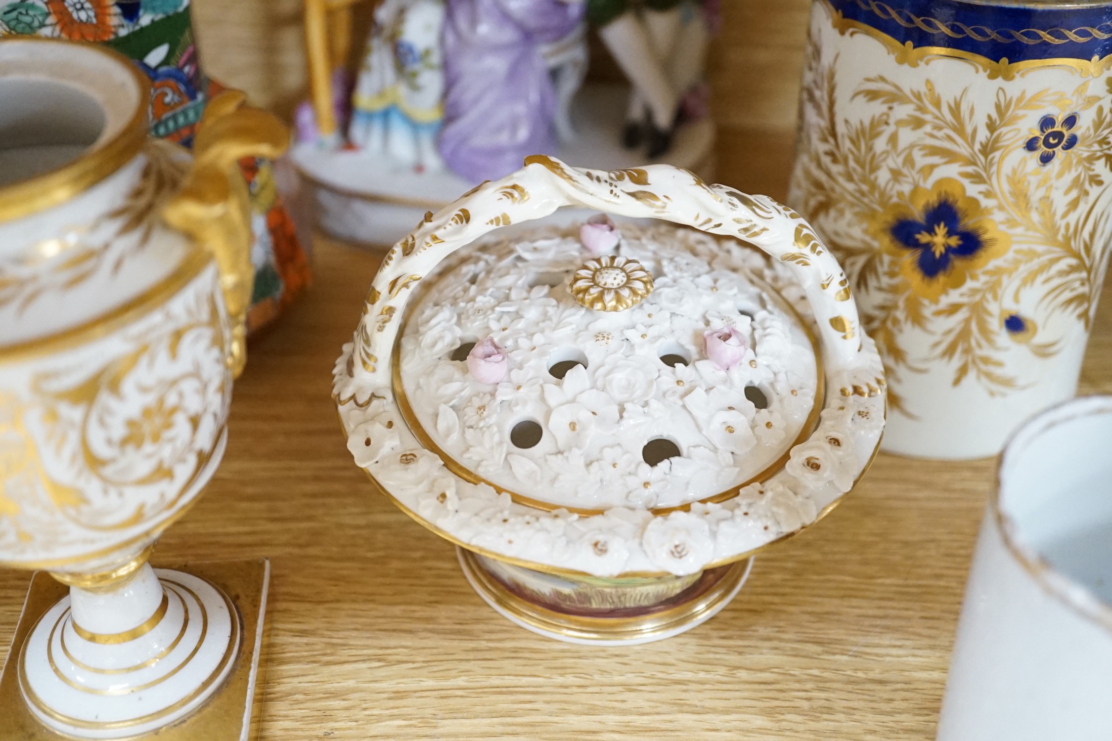 A selection of various English porcelain, to include Barr Flight Barr, Chamberlains Worcester, Limoges, etc. Tallest 20cm